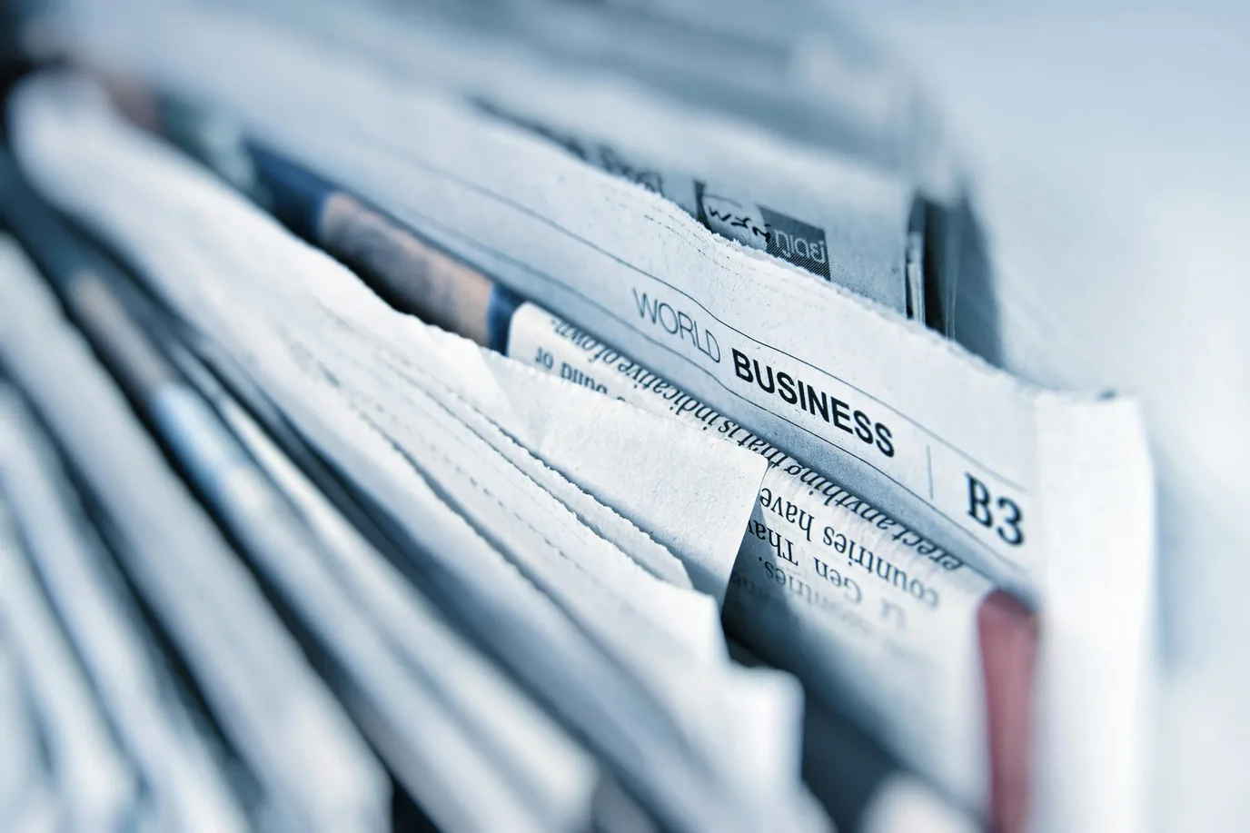 Wie beeinflusst die Echtzeit-Datenverarbeitung die Medien- und Verlagsbranche?
